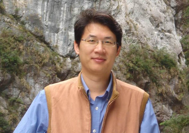 第二屆暨第三屆理事長 江垂南